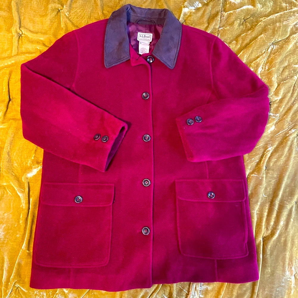 ✨SOLD✨Vintage L.L. Bean Wool Chore Coat w/ 4 pockets satin lining suede collar